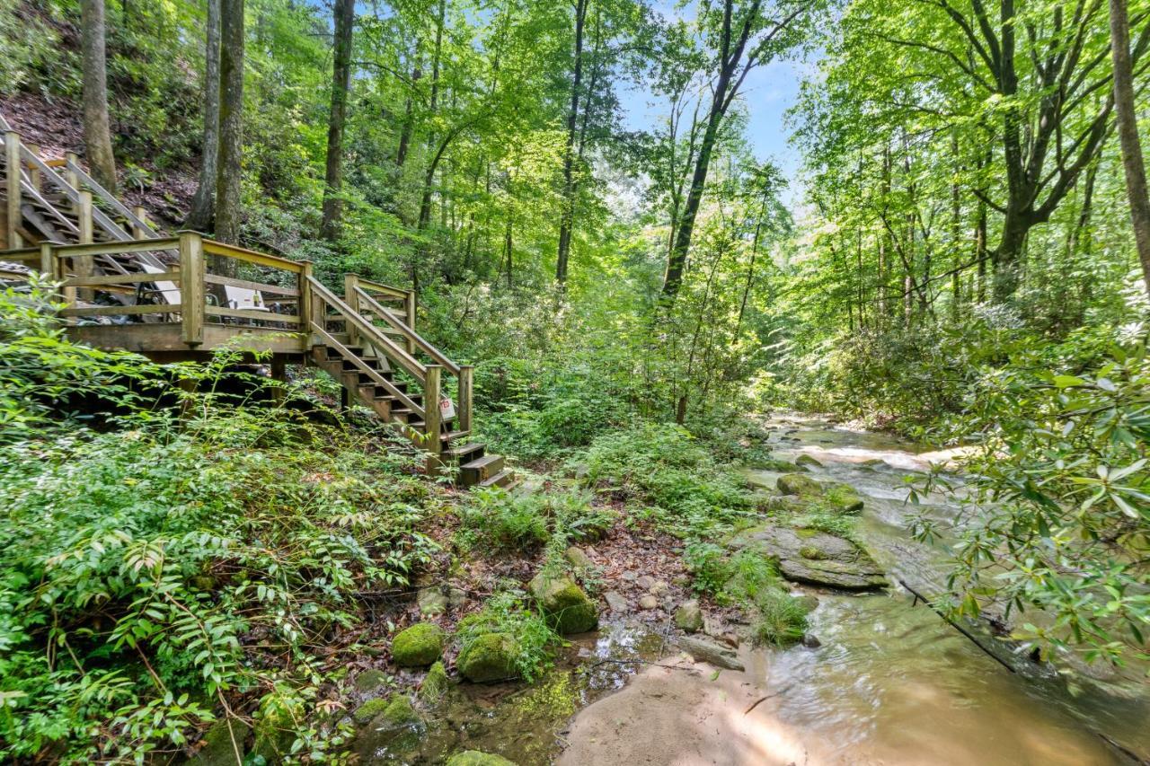 Falling Waters At Rumbling Bald Lake Lure Exterior photo