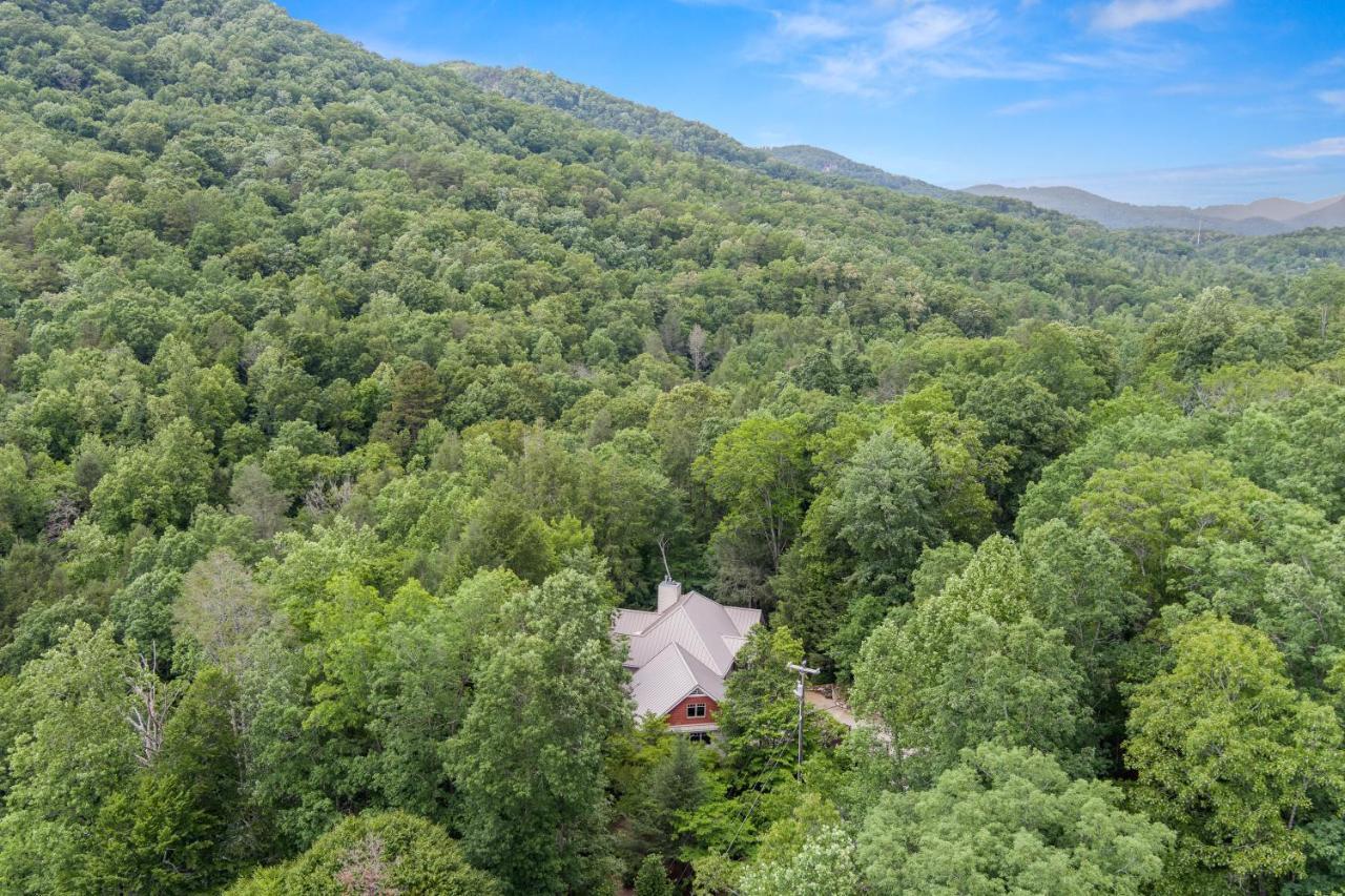 Falling Waters At Rumbling Bald Lake Lure Exterior photo